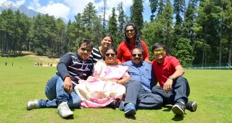 Family Kashmir Package